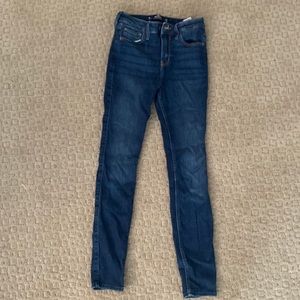 Hollister jeans size 1 regular